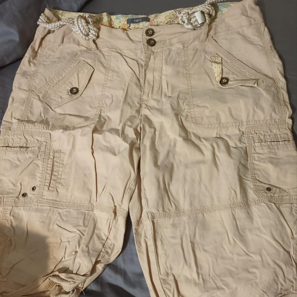 Apartment 9 cargo capris cotton blend size 16